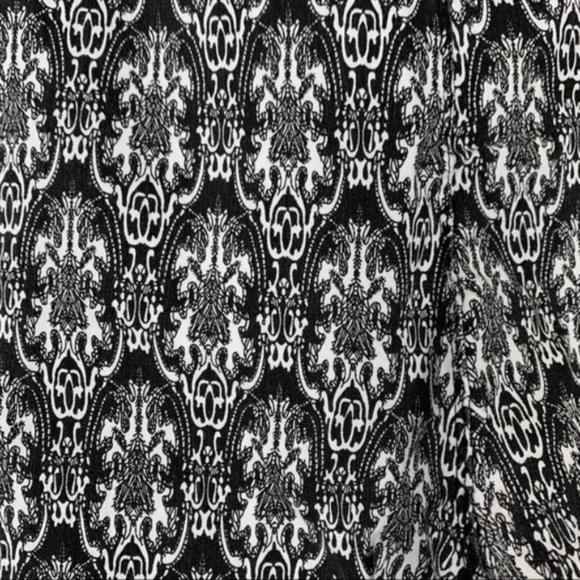 ST women's black and white jean leggings, size small - Picture 4 of 7